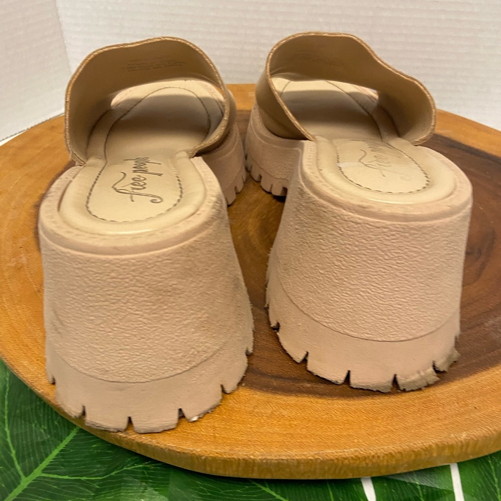 Free People Nude Platform Sandals - Picture 5 of 8